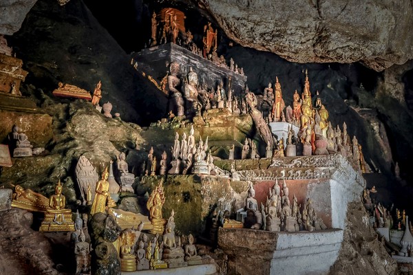 Día 9: Luang Prabang – Cuevas Pak Ou