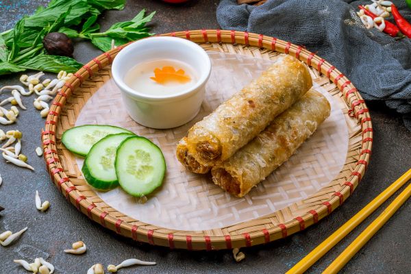 Rollito frito de Vietnam: Quintaesencia de la gastronomía vietnamita