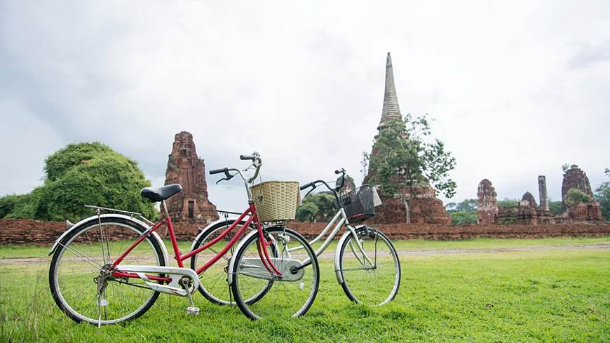 explorar la antigua capital Ayutthaya en bicicleta