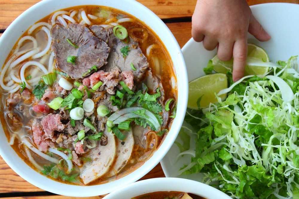 Comida vietnamita: bun bo hue