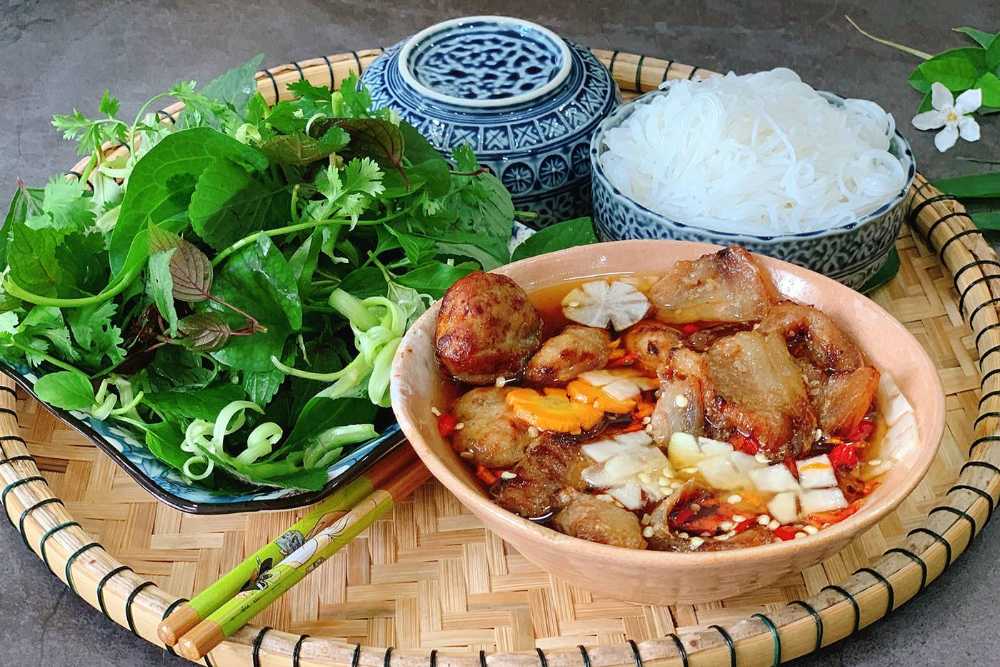 Comida vietnamita: Bun cha