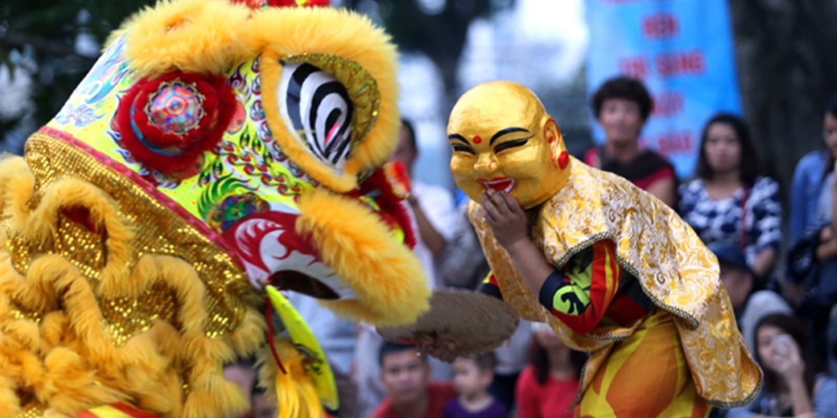 Costumbres tradicionales de la Fiesta del Medio Otoño en Vietnam: Danza del león