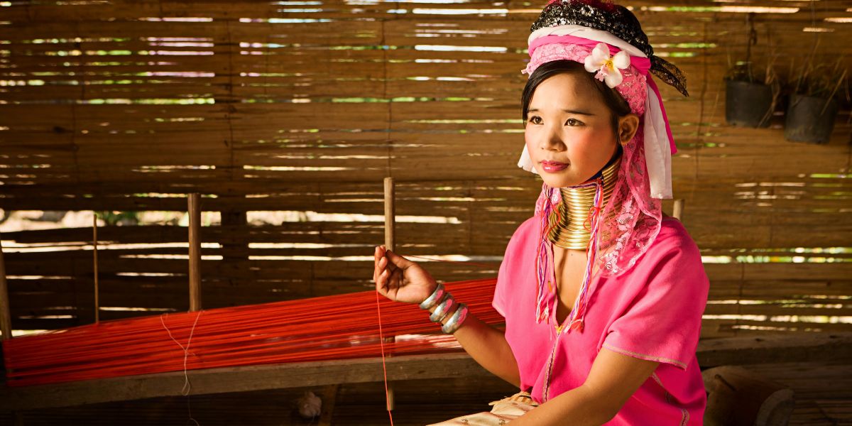Mujeres jirafas de Tailandia: Significado cultural y social