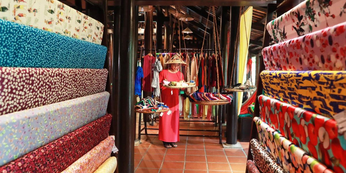Que comprar en Vietnam: ropa de seda vietnamita