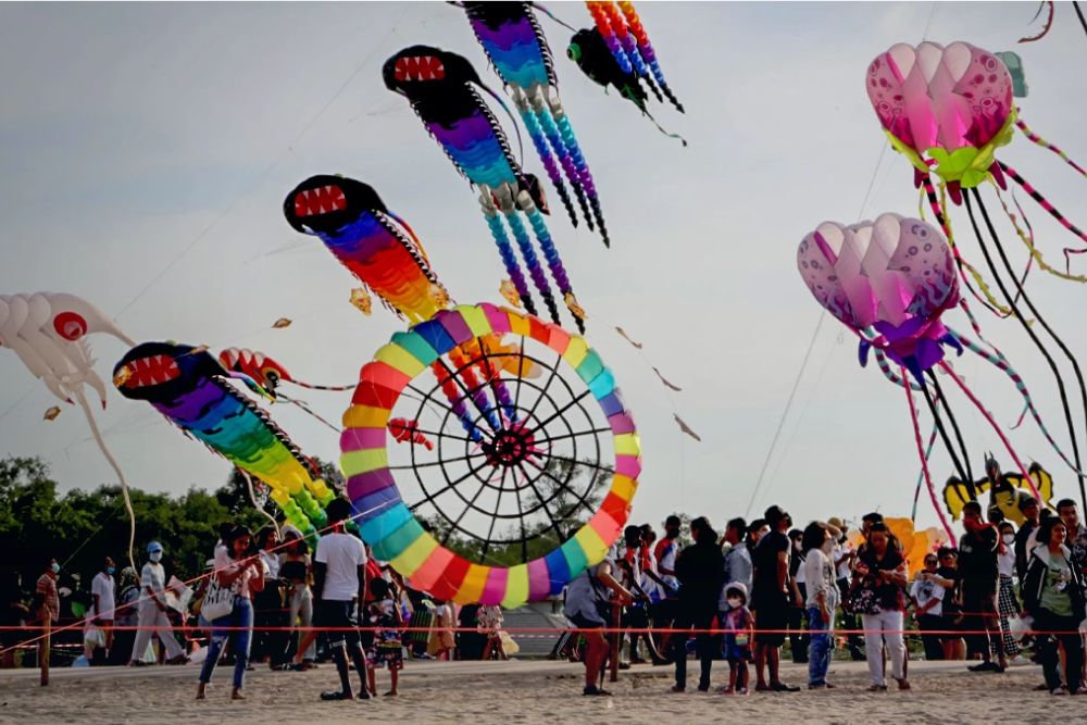 festival de cometas de tailandia en marzo